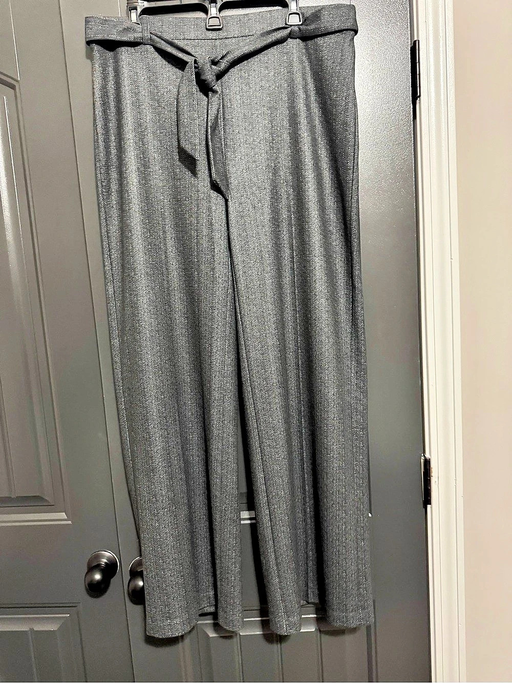 NYCC Wide Leg Houndstooth Pants in Gray Size Large Like New